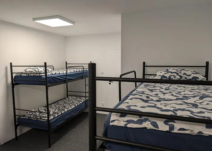 Hostel Baraczek Lotnisko *