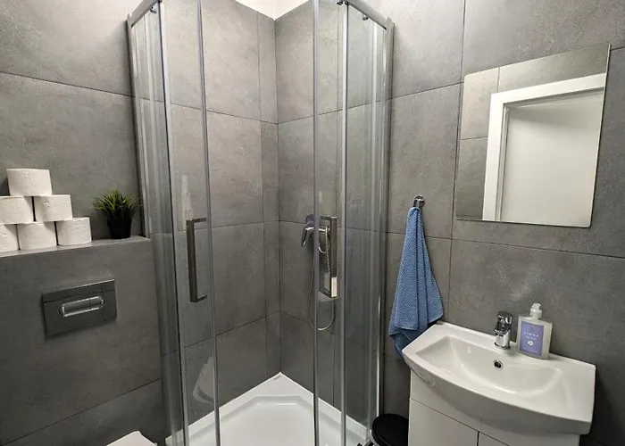 Hostel Baraczek Lotnisko *